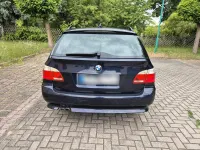 Gebraucht BMW 525 177 PS (130 kW) 2005 Blau Kombi