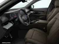 Gebraucht BMW 550e Sport Line 489 PS (359 kW) 2025 Grau Limousine