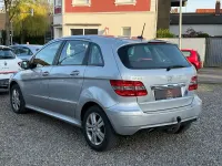 Gebraucht Mercedes B160 95 PS (69 kW) 2011 Silber Kleinwagen