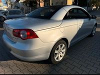Gebraucht VW Eos Exclusive 140 PS (102 kW) 2010 Silber Cabrio