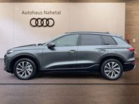 Gebraucht Audi Q6 e-tron S-Line 225 kW (306 PS) 2026 Daytonagrau perleffekt SUV