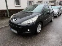 Gebraucht Peugeot 207 Forever 73 PS (53 kW) 2012 Schwarz Limousine