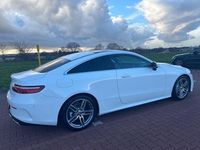 Gebraucht Mercedes E200 AMG 184 PS (135 kW) 2018 Weiß Coupé