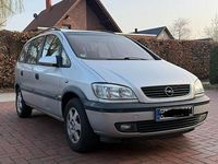 Gebraucht Opel Zafira 101 PS (74 kW) 2002 Silber Van / Kleinbus