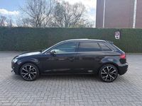 Gebraucht Audi A3 Ambiente 150 PS (110 kW) 2018 Schwarz Limousine