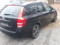Usado Kia Ceed 90 HP (66 kW) 2011 Preto Citadino