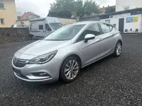 Gebraucht Opel Astra Edition 101 PS (74 kW) 2015 Silber metallic Kleinwagen