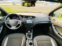 Gebraucht Hyundai i20 YES! 84 PS (61 kW) 2017 Schwarz Limousine