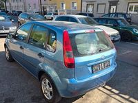 Gebraucht Ford Fiesta Trend 80 PS (58 kW) 2003 Blau Kleinwagen