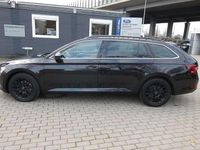 Gebraucht Skoda Superb Ambition 150 PS (110 kW) 2018 Schwarzmagic perleffekt Kombi