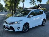 Gebraucht Toyota Verso Skyview Edition 147 PS (108 kW) 2015 Super (pure) white ii Van / Kleinbus