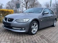 Gebraucht BMW 320 Comfort Edition 170 PS (125 kW) 2011 Grau Coupé