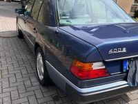 Gebraucht Mercedes E400 279 PS (205 kW) 1993 Blau Limousine