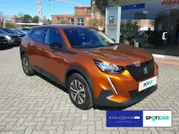 Gebraucht Peugeot 2008 Active 101 PS (74 kW) 2022 Orange SUV