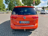 Gebraucht VW Touran Sound 150 PS (110 kW) 2017 Orange Van / Kleinbus