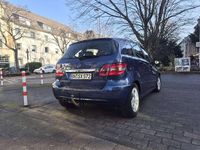 Gebraucht Mercedes B200 140 PS (102 kW) 2009 Van / Kleinbus