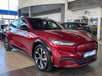 Gebraucht Ford Mustang Mach-E ST-Line 258 kW (351 PS) 2022 Rot SUV