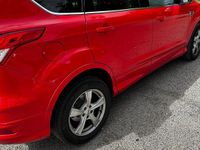 Gebraucht Ford Kuga 180 PS (132 kW) 2015 Rot SUV