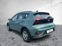 Neu Hyundai Bayon Select 101 PS (74 kW) 2025 Mangrove green / mic SUV