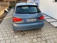 Gebraucht Audi A1 Sportback Attraction 86 PS (63 kW) 2013 Blau Kleinwagen