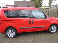 Gebraucht Fiat Doblò 95 PS (69 kW) 2015 Colore esterno (passione rot) Van / Kleinbus