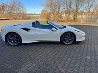Gebraucht Ferrari F8 721 PS (530 kW) 2022 Weiß Cabrio