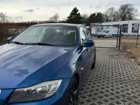 Gebraucht BMW 318 143 PS (105 kW) 2011 Blau Limousine