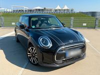 Gebraucht Mini Cooper 136 PS (100 kW) 2022 Schwarz Kleinwagen