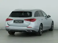Gebraucht Mercedes C220 Avantgarde 200 PS (147 kW) 2022 Metalliclack hightechsilber Kombi