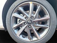 Gebraucht Hyundai i30 Advantage 140 PS (102 kW) 2025 Atlas white / sol Kombi