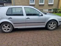 Gebraucht VW Golf IV Edition 101 PS (74 kW) 2001 Silber Limousine