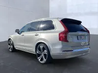 Gebraucht Volvo XC90 Plus 235 PS (172 kW) 2023 Silver dawn / (metallic) SUV