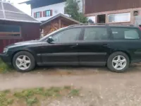 Używany Volvo V70 140 KM (102 kW) 2001 Czarny Kombi