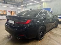 Gebraucht BMW 330e Sport Line 292 PS (214 kW) 2020 Schwarz Limousine