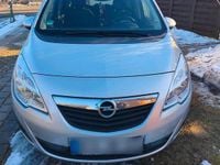 Gebraucht Opel Meriva 101 PS (74 kW) 2011 Silber Van / Kleinbus