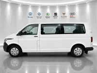 Gebraucht VW Caravelle Trendline 150 PS (110 kW) 2023 Weiß Van