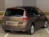 Gebraucht Renault Scénic III Dynamique 131 PS (96 kW) 2009 Braun Van / Kleinbus