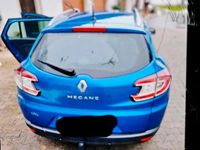 Gebraucht Renault Mégane III 131 PS (96 kW) 2011 Blau Kombi
