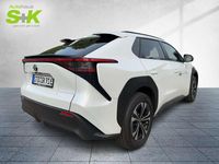Gebraucht Toyota bZ4X 151 kW (206 PS) 2024 Platinumweiß perleffekt SUV