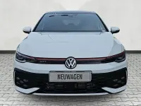 Neu VW Golf VIII GTI 265 PS (194 kW) 2026 Purewhite Limousine