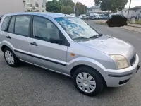 Gebraucht Ford Fusion Ambiente 80 PS (58 kW) 2005 Silber Kleinwagen