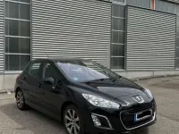Gebraucht Peugeot 308 Active 120 PS (88 kW) 2011 Schwarz Limousine