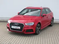 Gebraucht Audi A3 Sportback Comfort 150 PS (110 kW) 2018 Rot Kleinwagen