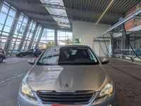Gebraucht Peugeot 308 Active 120 PS (88 kW) 2015 Limousine