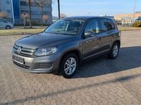 Gebraucht VW Tiguan Trendline 160 PS (117 kW) 2015 Grau SUV