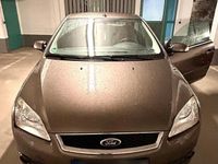 Gebraucht Ford Focus Cabriolet 100 PS (73 kW) 2007 Braun Cabrio