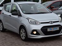 Gebraucht Hyundai i10 Classic 67 PS (49 kW) 2015 Silber Kleinwagen