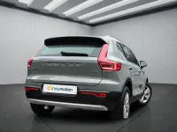 Gebraucht Volvo XC40 Core 163 PS (119 kW) 2024 Grün SUV