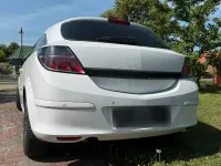 Gebraucht Opel Astra GTC 140 PS (102 kW) 2009 Weiß Kleinwagen