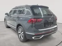 Gebraucht VW Tiguan Elegance 245 PS (180 kW) 2022 Andere SUV